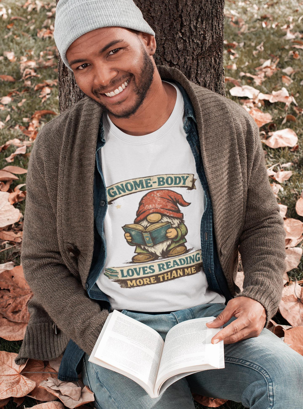 Gnome Reading Shirt | Book Lover Humour Tee